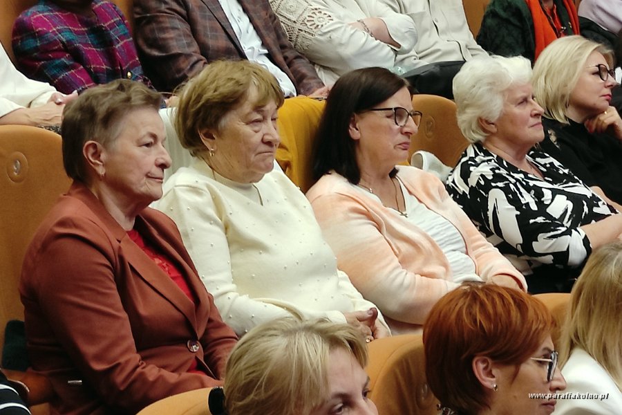 32 Pytania i dyskusja.jpg